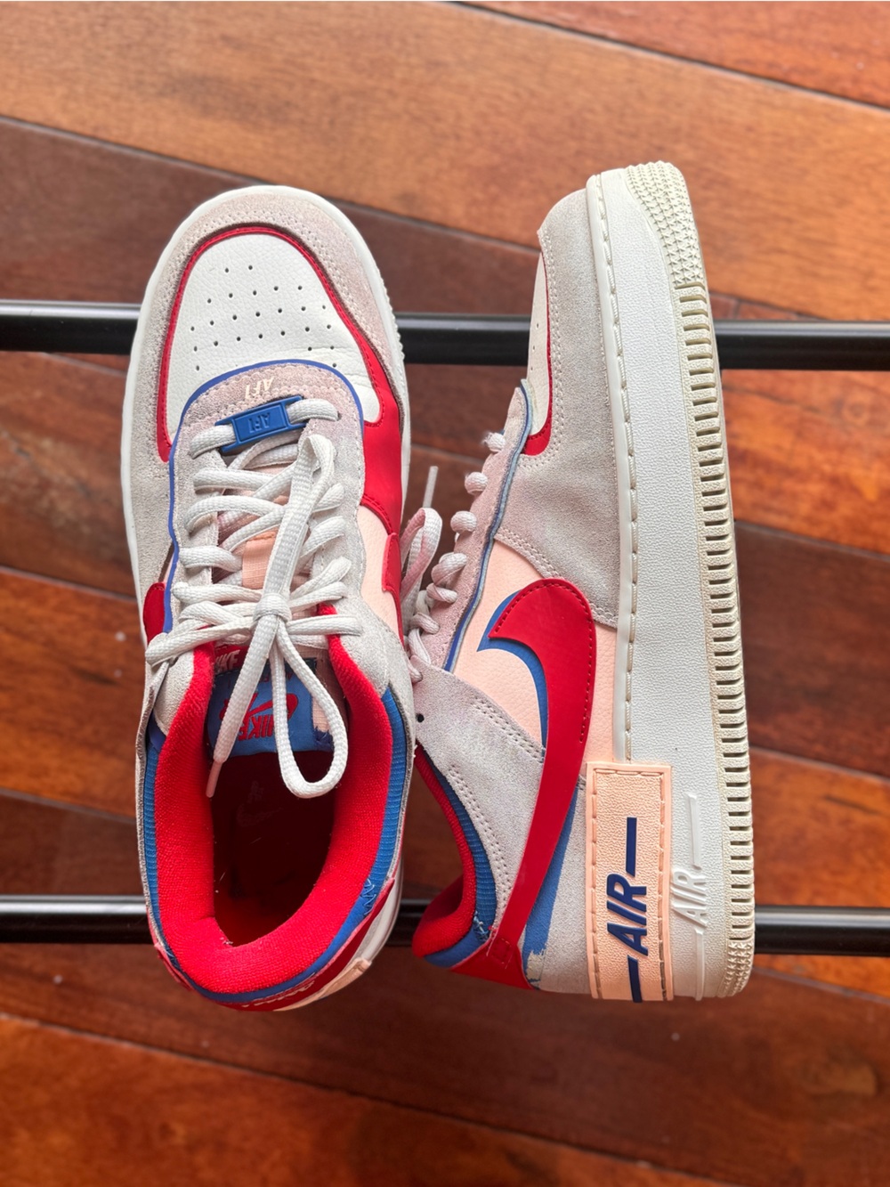 Nike Air Force 1 Shadow sneakers in a "Sail Royal Red" colorway - Picture 2 of 12
